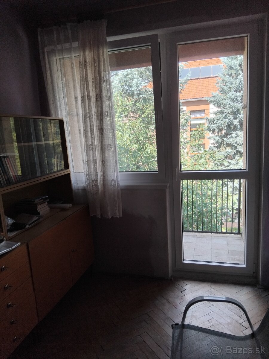 Predaj 4-izbový byt+ murovaná garáž Pliešovce - 13