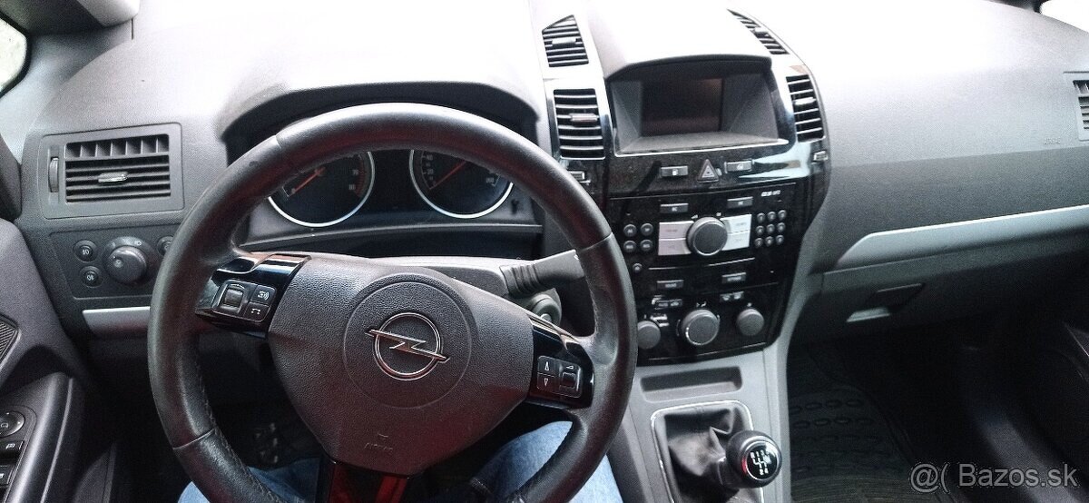 OPEL Zafira B 1,6 benzin CNG - 13