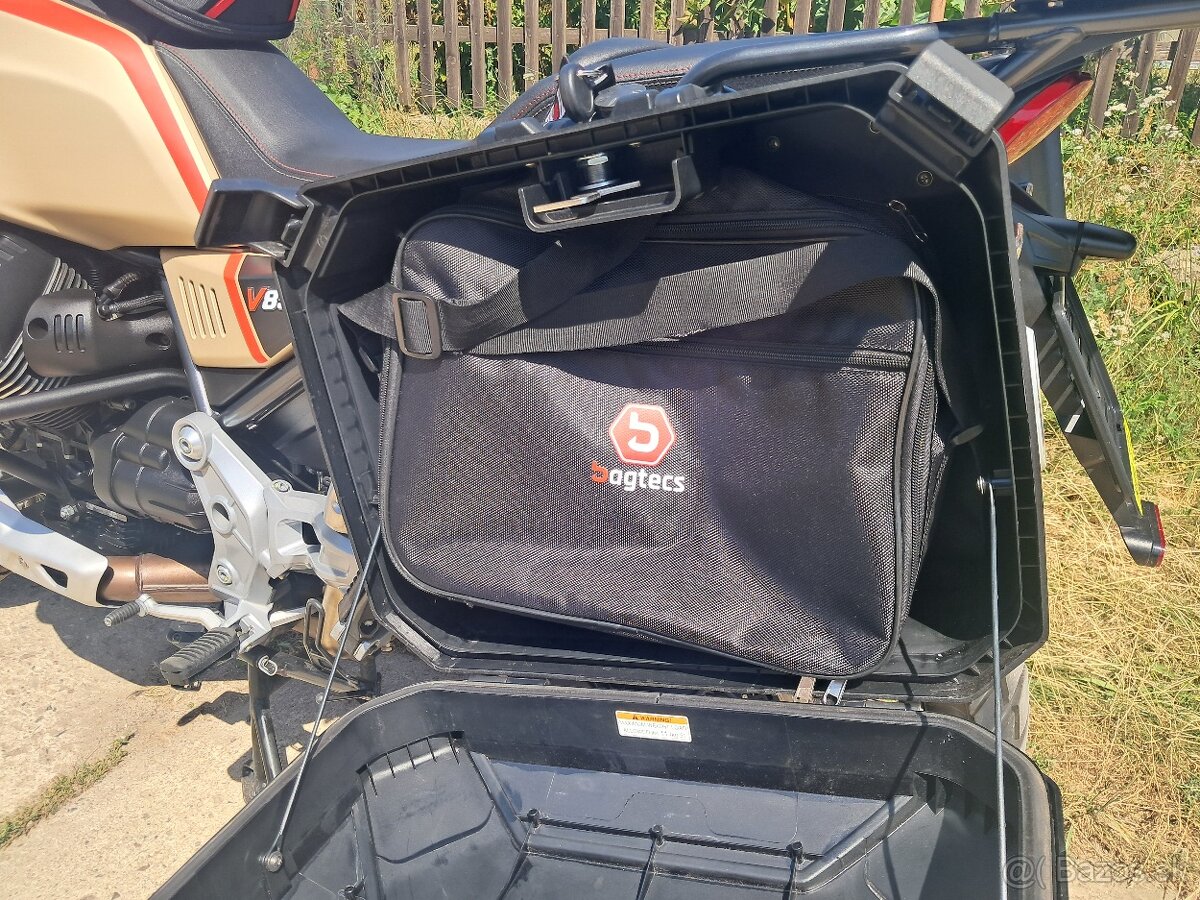 Moto Guzzi V 85 TT Travel abs - 13