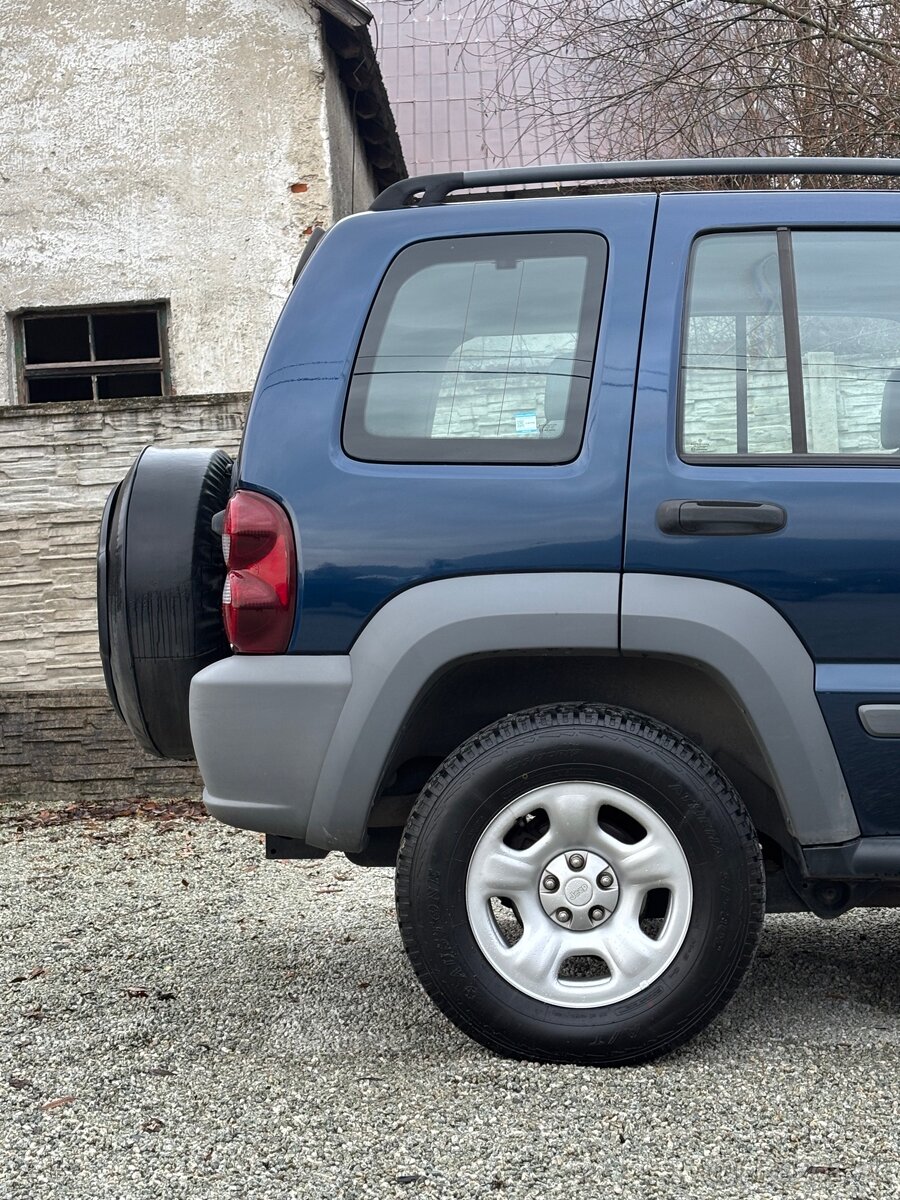 Jeep Cherokee 2.8 CRD 16V Sport A/T – 2006, 4x4, TOP stav - 13