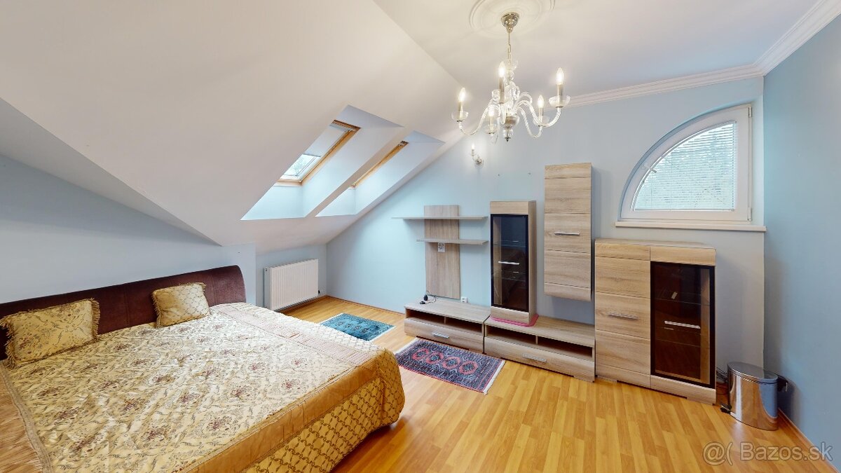 Nadštandardný rodinný dom s wellnesom - 13