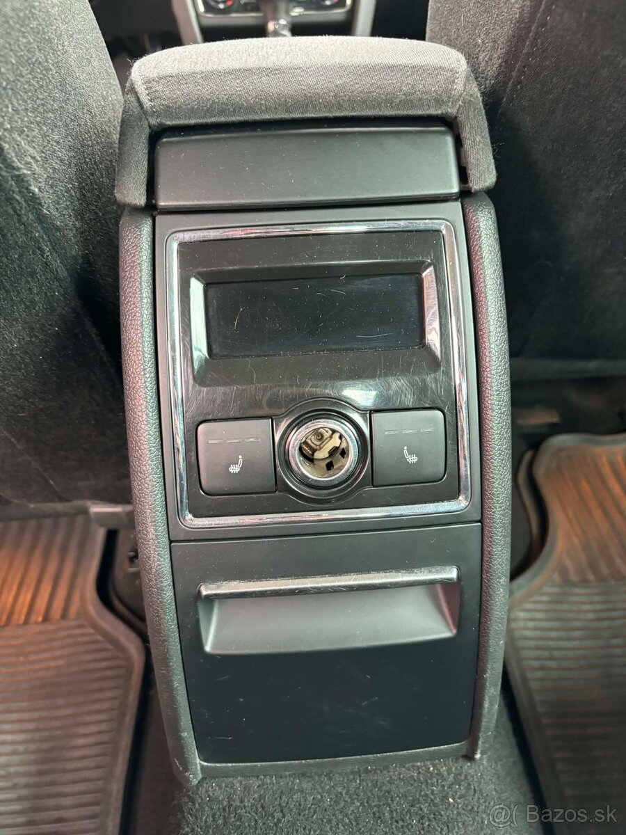 Skoda Superb 2.0 TDI DSG 125kw - 13