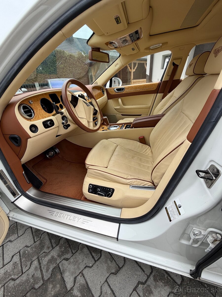 Bentley Continental Flying Spur W12 - 13