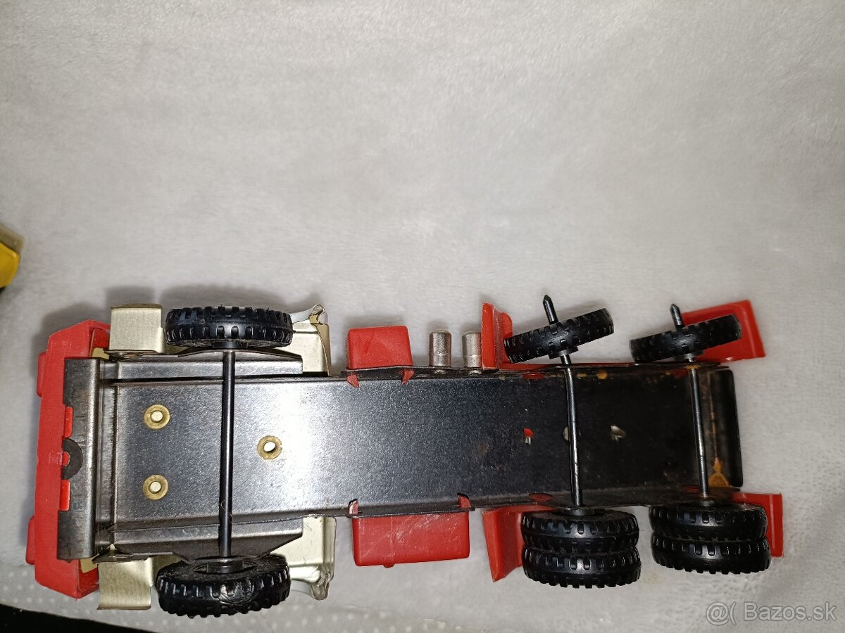 Retro autá na diely - 13