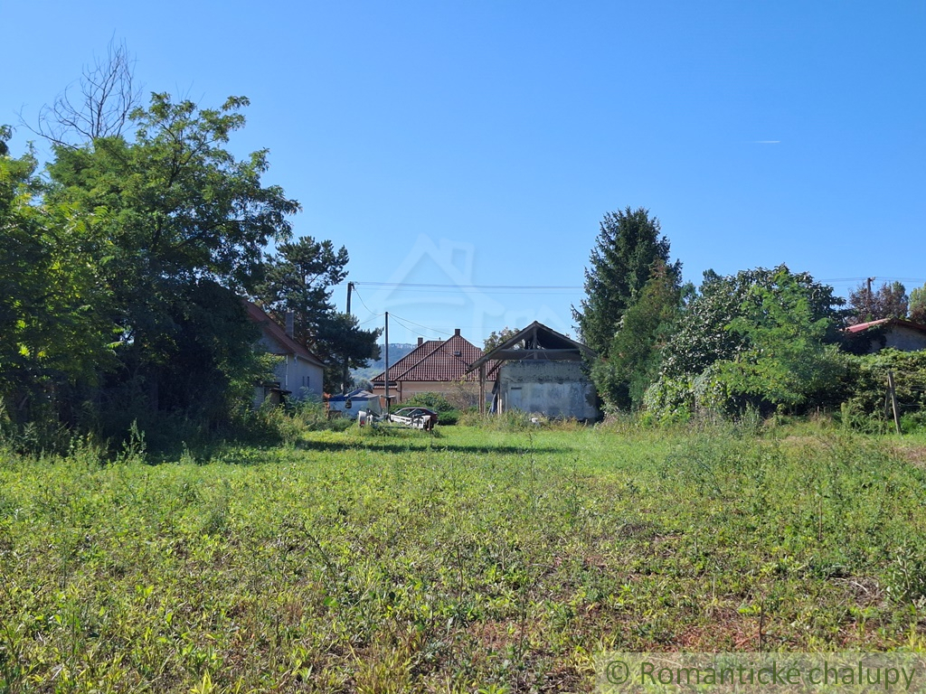 Pozemok s pôvodným domom na výstavbu rodinného domu v podu - 13