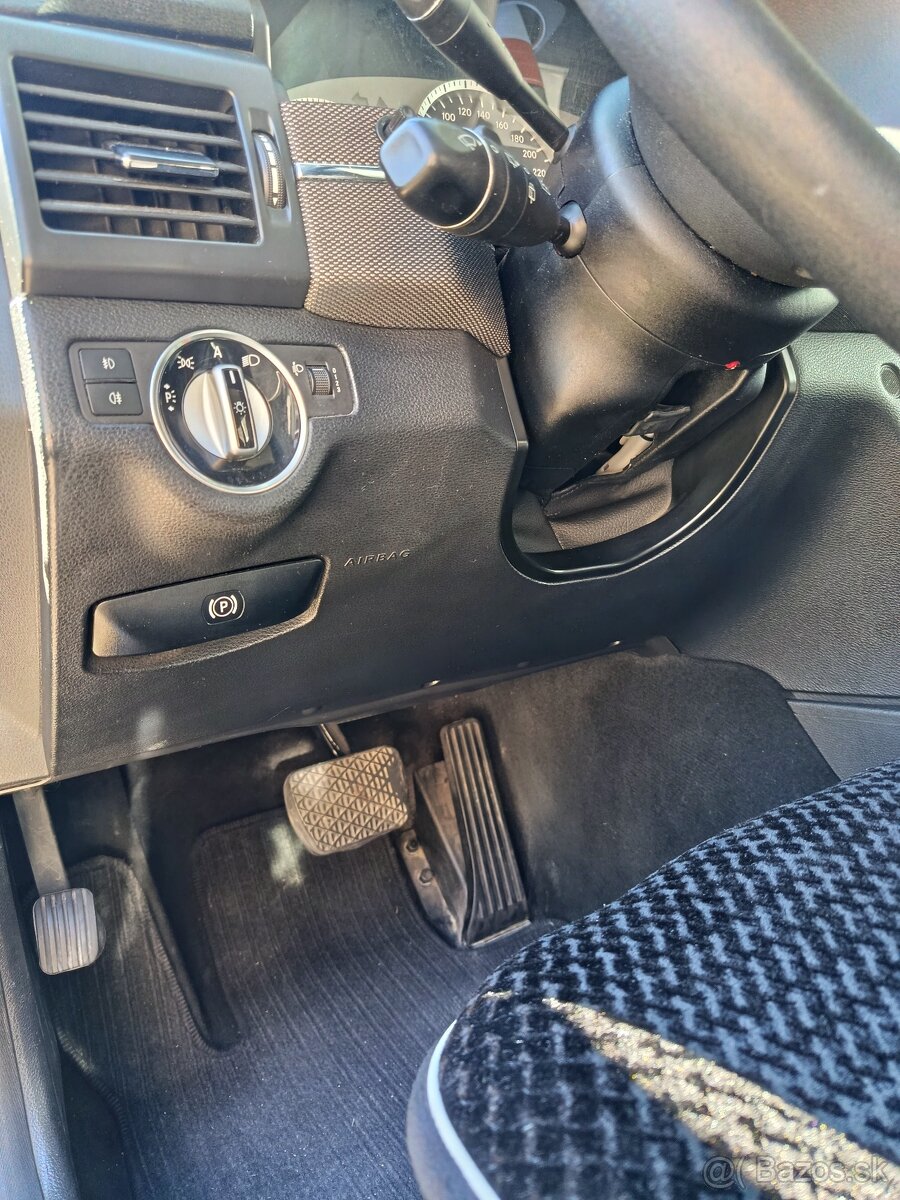 Mercedes -BENZ GLK 220 CDI 4 MATIC - 13