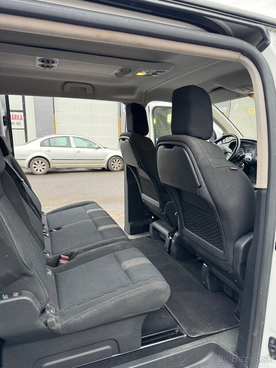 Peugeot Expert Traveller 2.0BlueHDI 180k AT/8 - 13