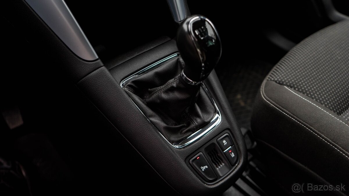 Opel Zafira Tourer 1.4 Benzín + LPG - 13