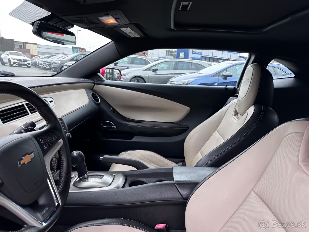 Chevrolet Camaro SS z roku 2014 - 13