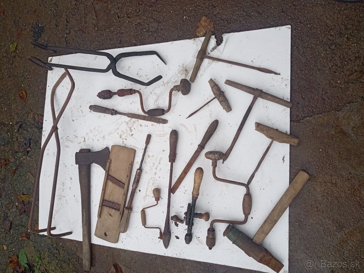Staré náradie na dekoráciu - 13