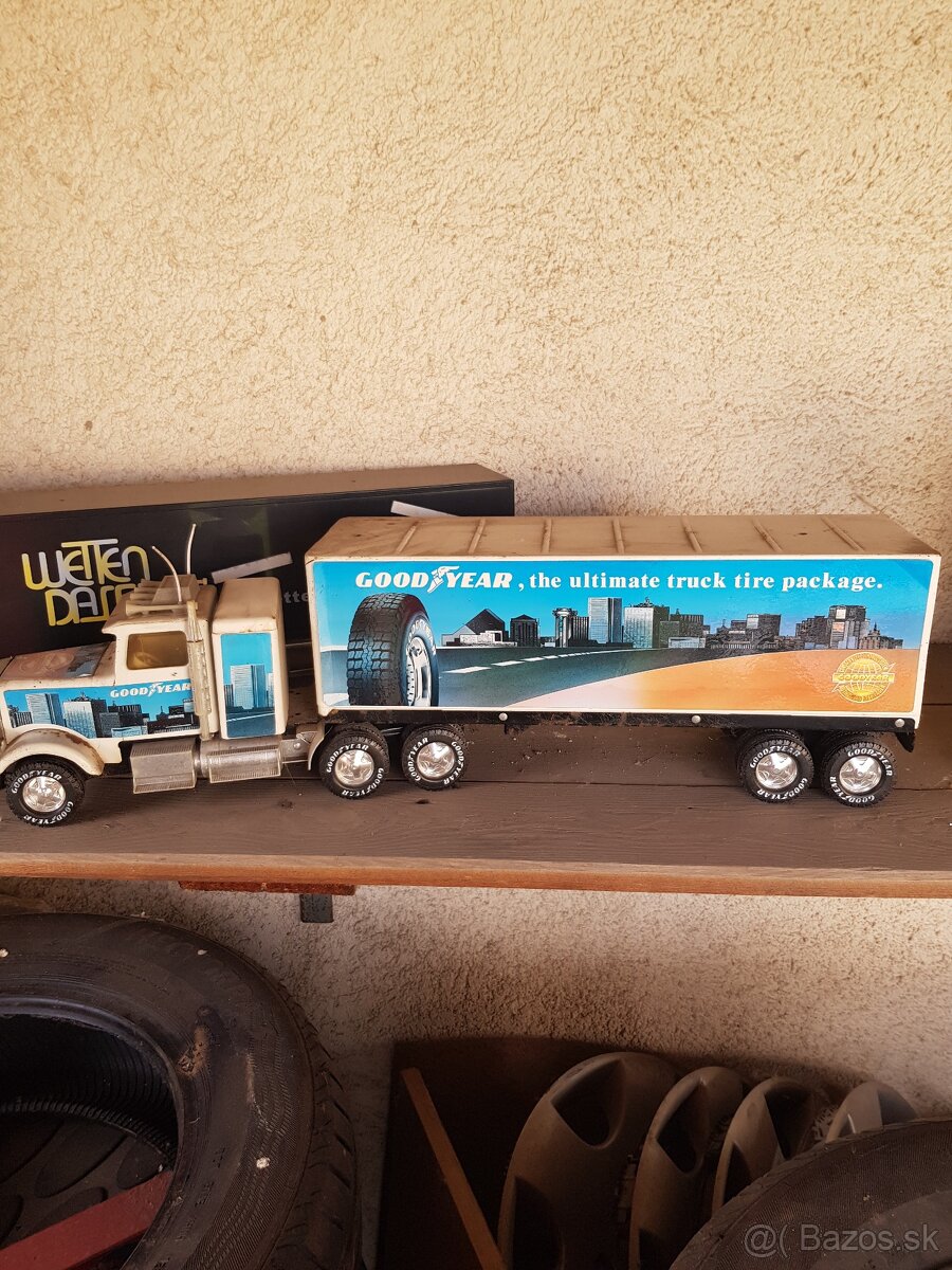 Kov USA truck kamióny - 13