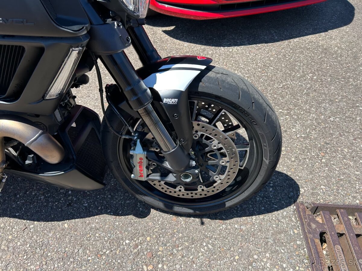 Ducati Diavel Carbon Titanium - 13