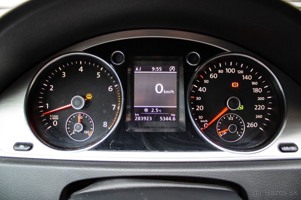 Volkswagen Passat Variant 2011 - 13