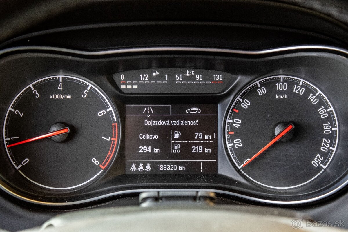 Opel Zafira Tourer 103kW LPG 2017 - 13