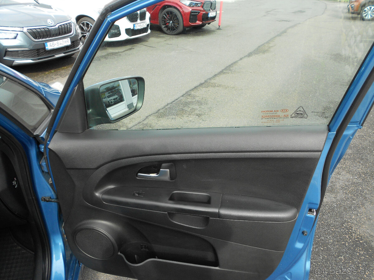 KIA Venga 1,4i 2010 - 13