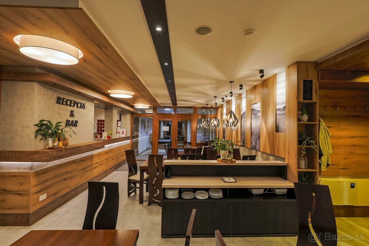 Priestranný 1-izbový apartmán s balkónom - 13