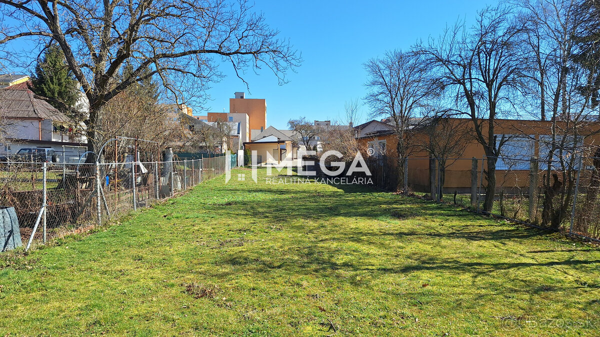 ZNÍŽENÁ CENA NA PRENÁJOM - Budova v meste Humenné - 13