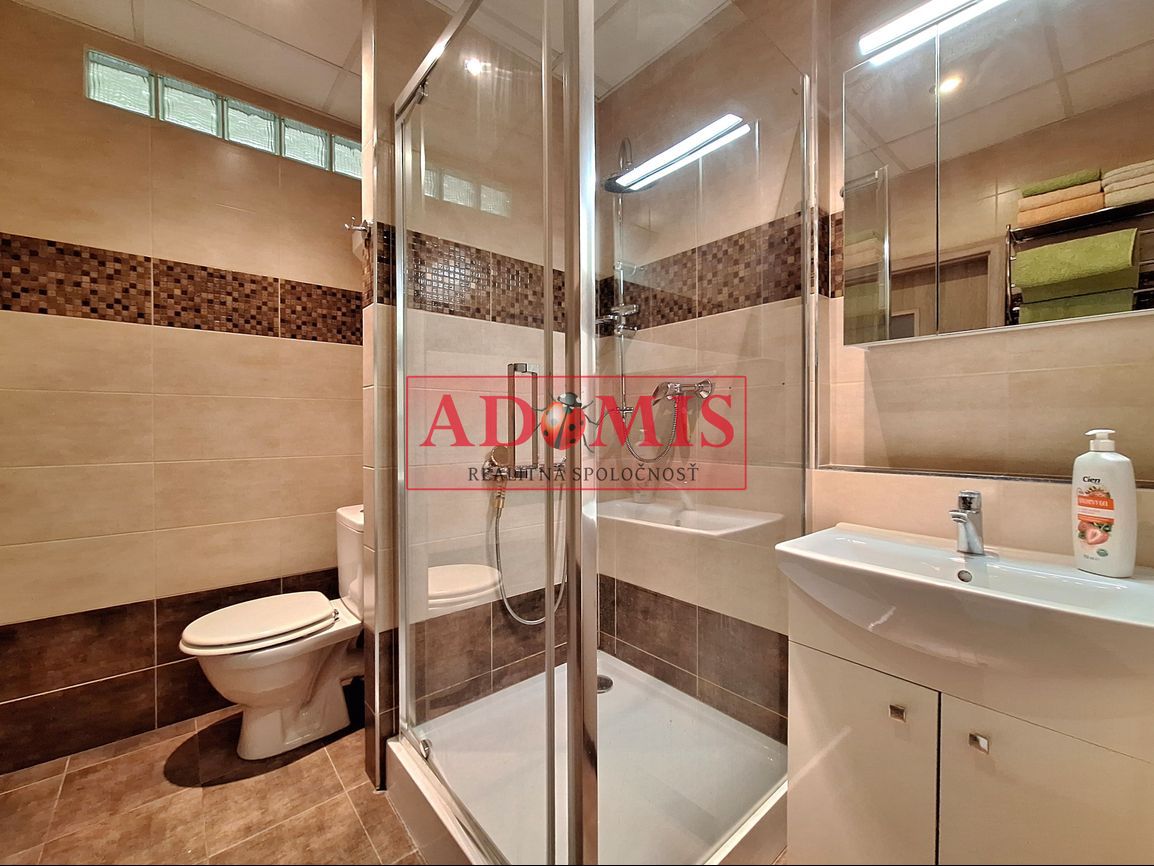 ADOMIS - predám 3izbový byt, loggia, 65m2, Bruselská ulica K - 13