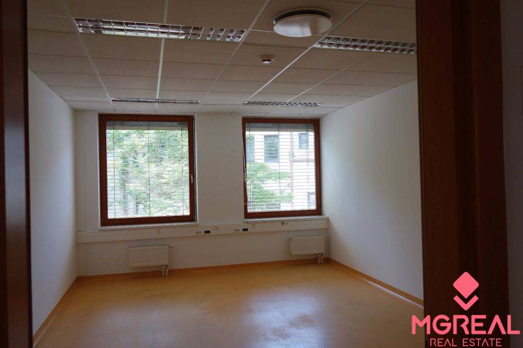 Administratívny celok 181m2, Nové Mesto, Kukuričná ul., park - 13