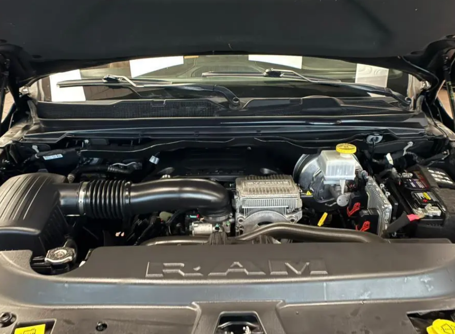 DODGE RAM 5,7 Hemi 2022 LONG HORN odpočet DPH 36000km - 13