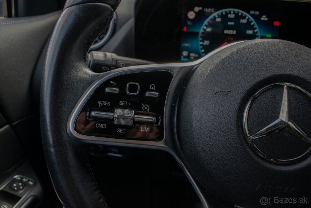 Mercedes-Benz GLA 200d A/T 110kw - 13
