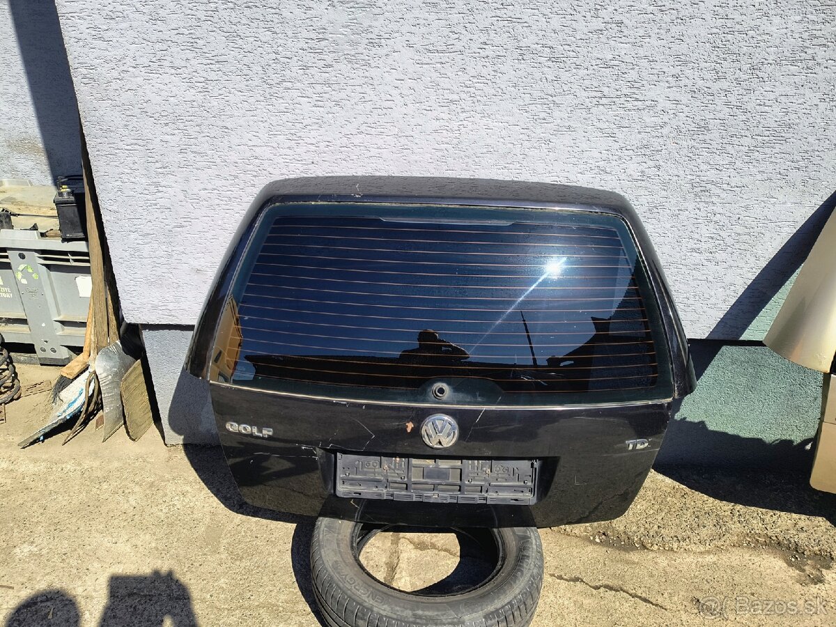 Predám kufrove dvere škoda vw - 13