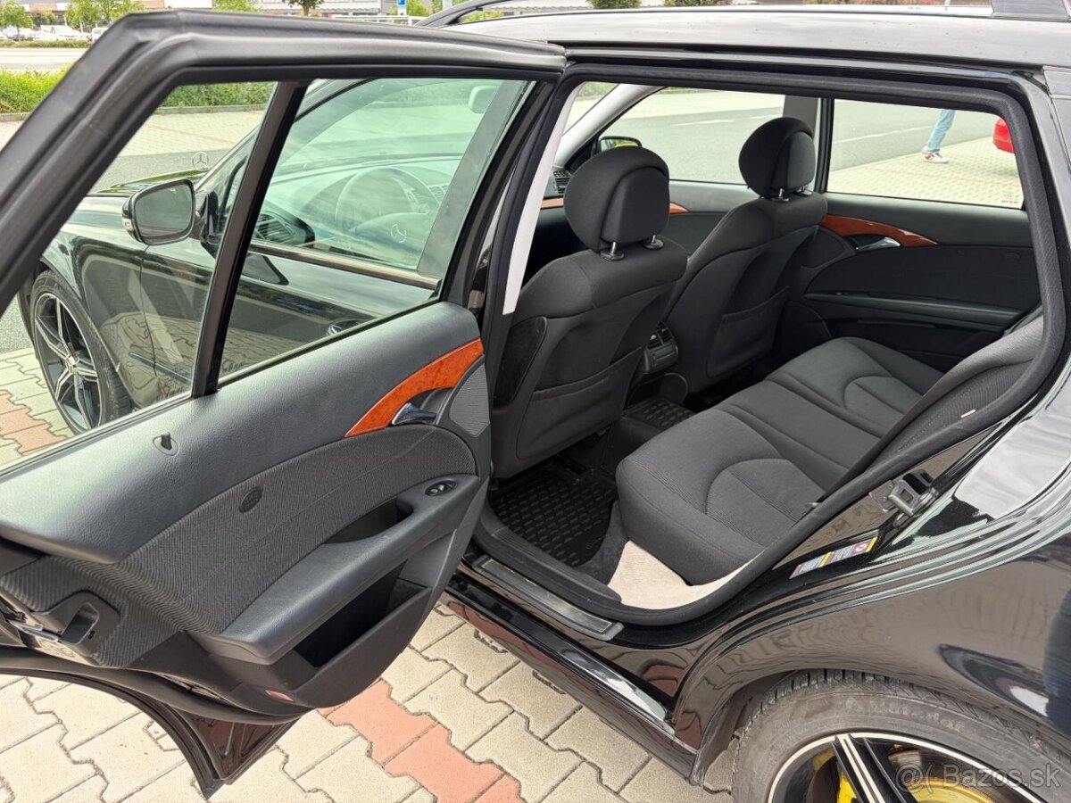 Mercede-Benz E 3.0 CDi 140kw TOP STAV 7 MÍST - 13