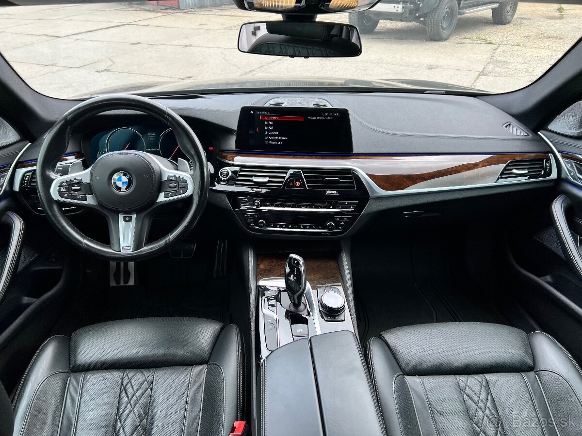 2018 BMW M550i Xdrive G30 - 13