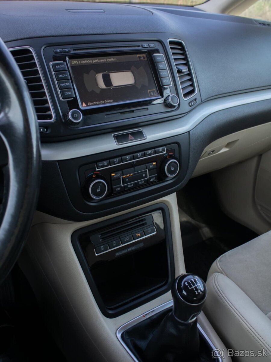 Predám VW SHARAN 2,0 TDI , 4X4 - 13