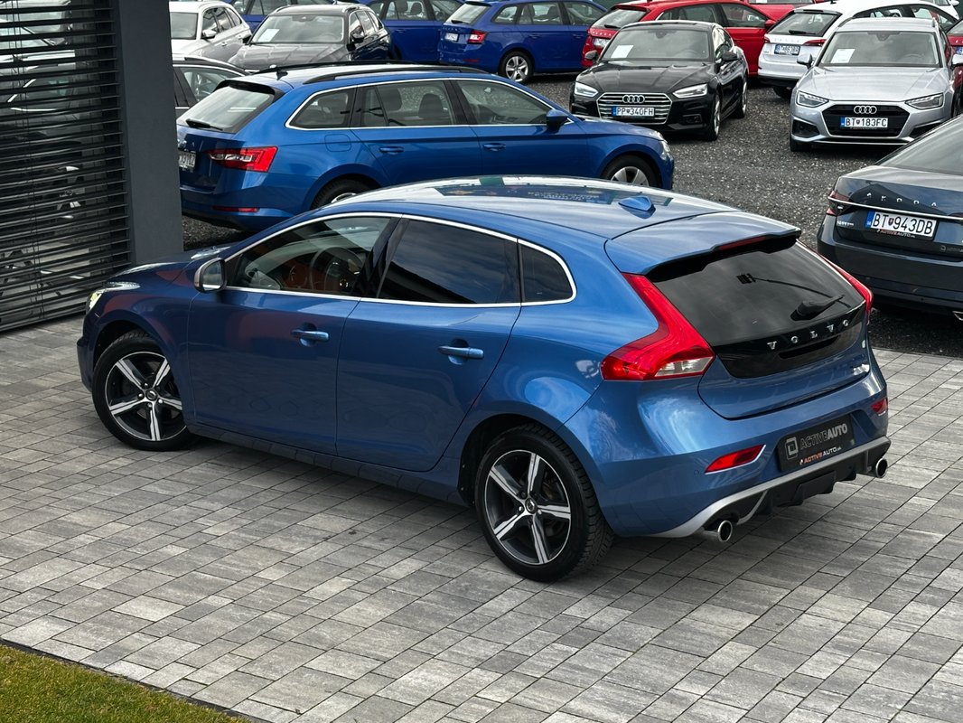 Volvo V40 R-Design D3 2.0 150k A/T - 13