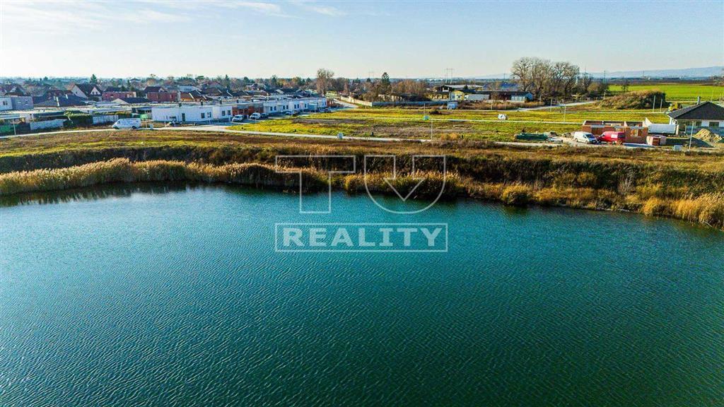 Pozemok v obľúbenej lokalite – od 508 m2, možnosť... - 13