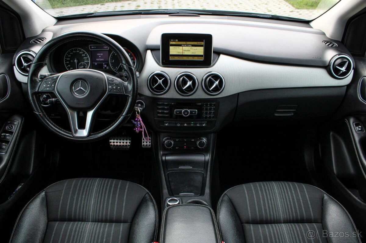 Mercedes B180 CDI AT7 - 13
