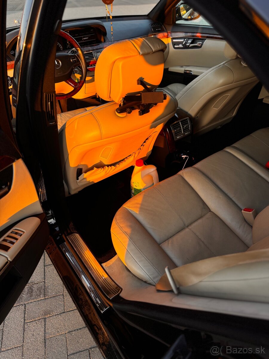 Mercedes w221 - 13