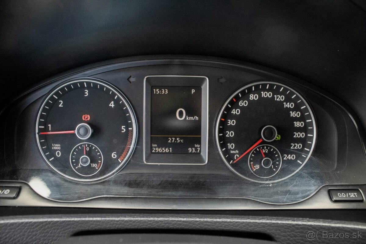 VW Multivan 2.0 BiTDI Highline 4MOTION DSG, 132kW (2015) - 13