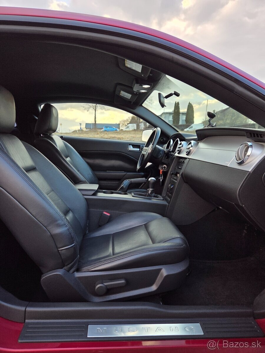 Ford Mustang 4.0 v6 - 13