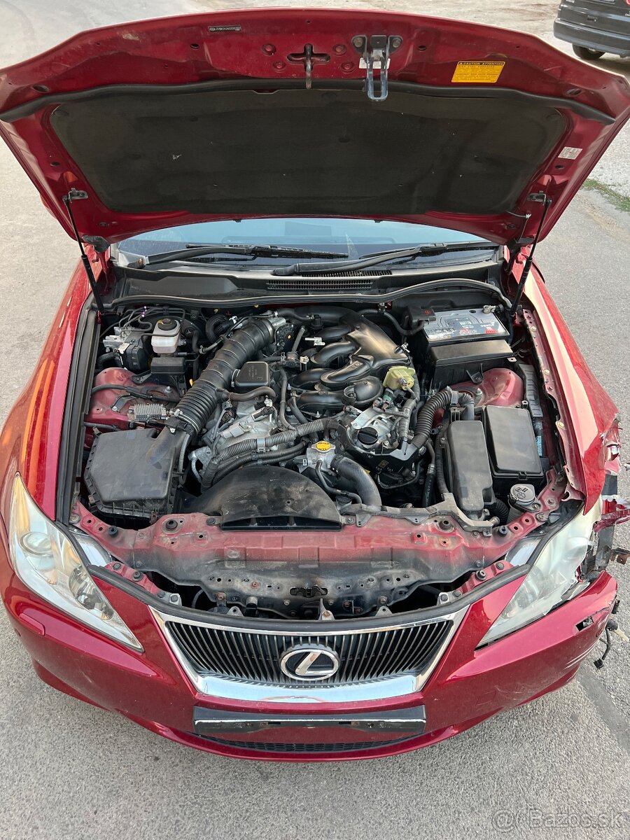 Predám Lexus IS250 V6 bez tp spz - 13