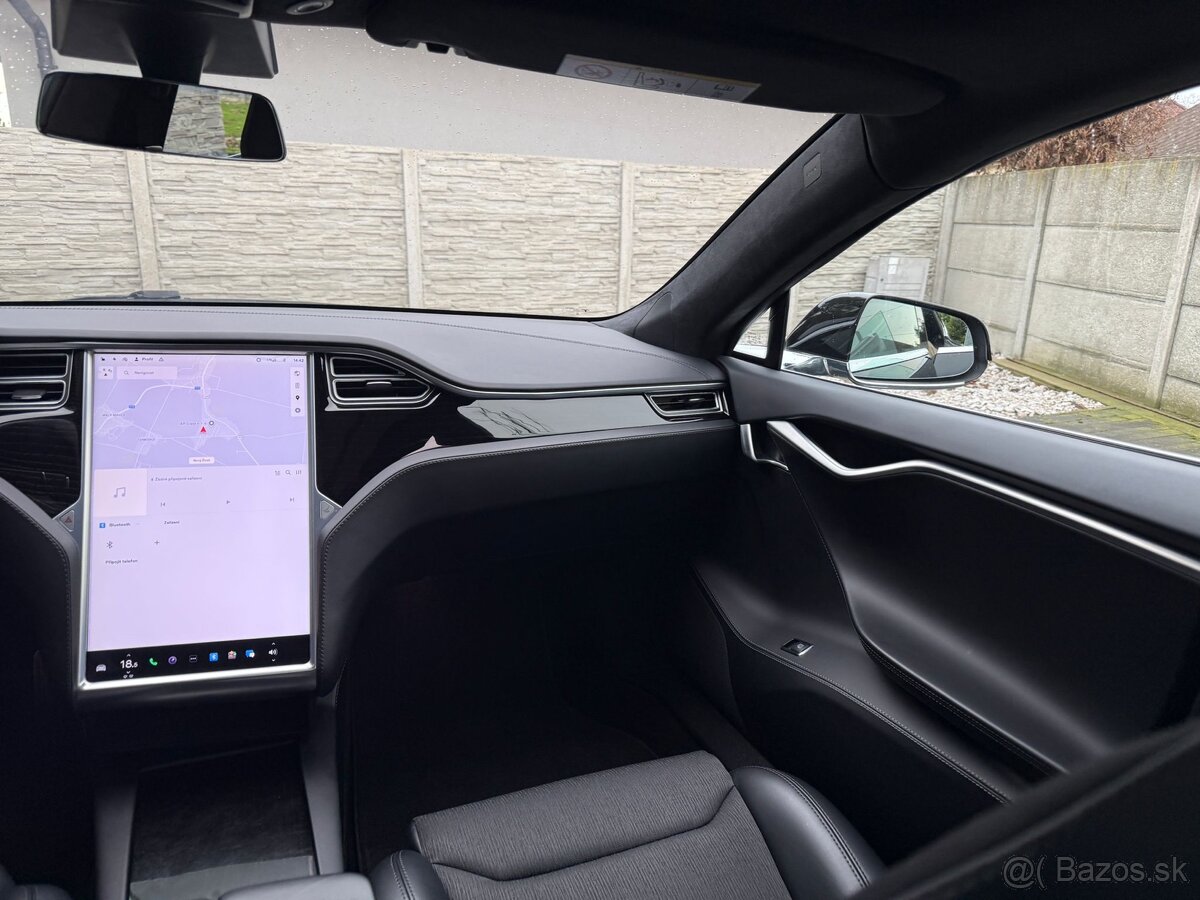Tesla Model S 75D - 13