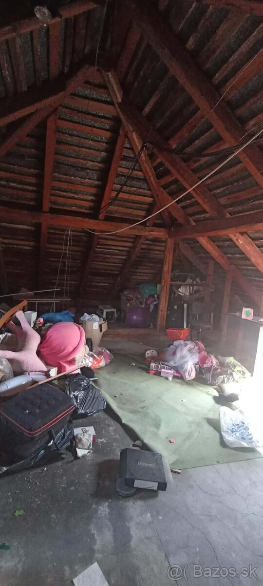 Predám rodinný dom s garážou - 13