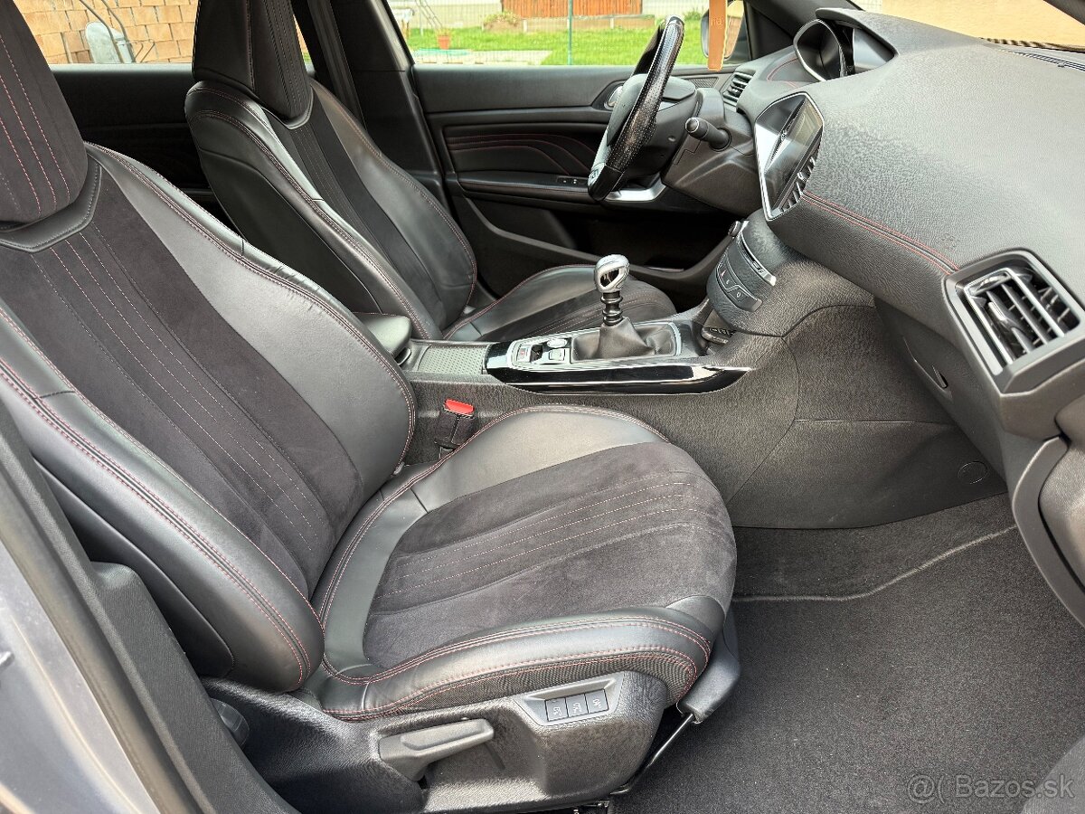 Peugeot 308 GT, 1.6i, 151Kw, rok 2016 - 13