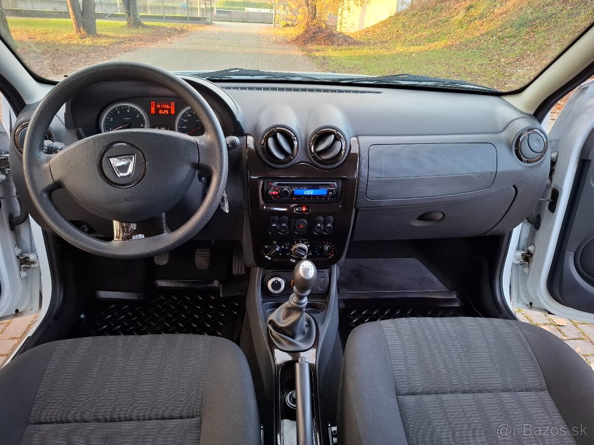 Dacia Duster 1.6i 4x4 - 13