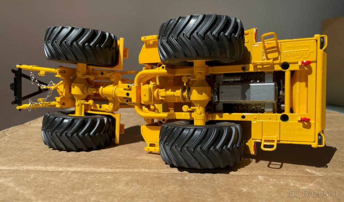 Kirovets K700A - 13