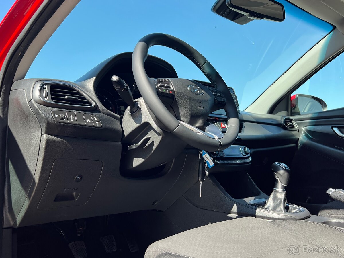PREDÁM HYUNDAI I30KOMBI 100KW - 13