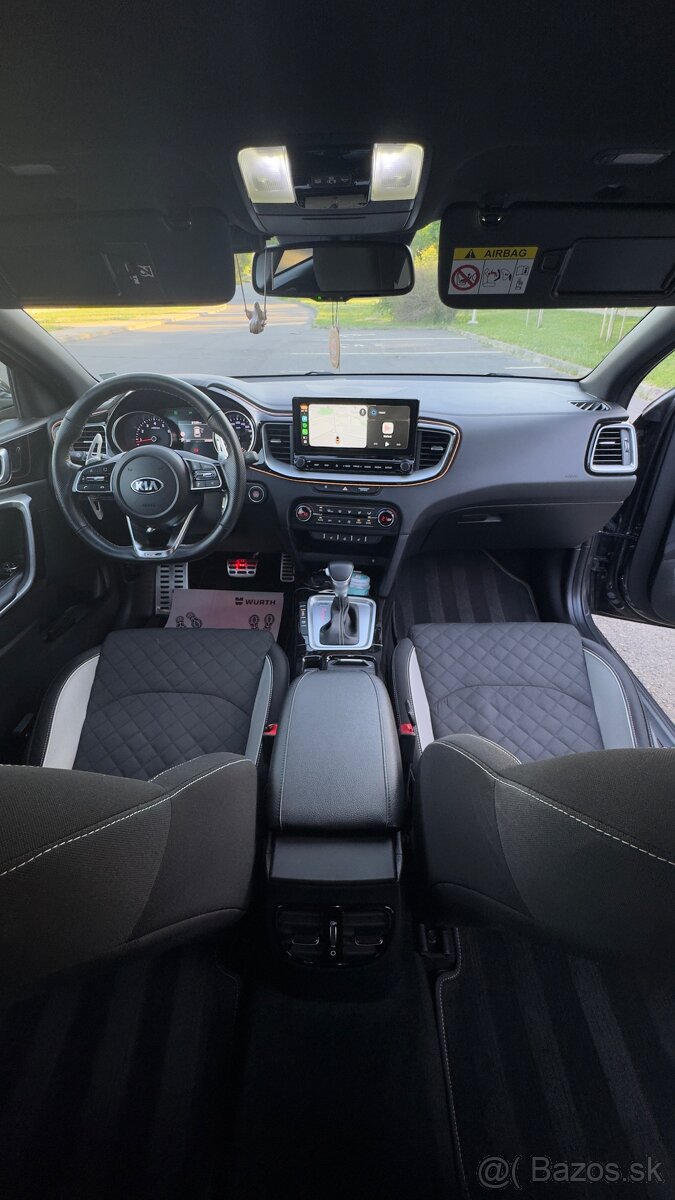 Kia Proceed - 13