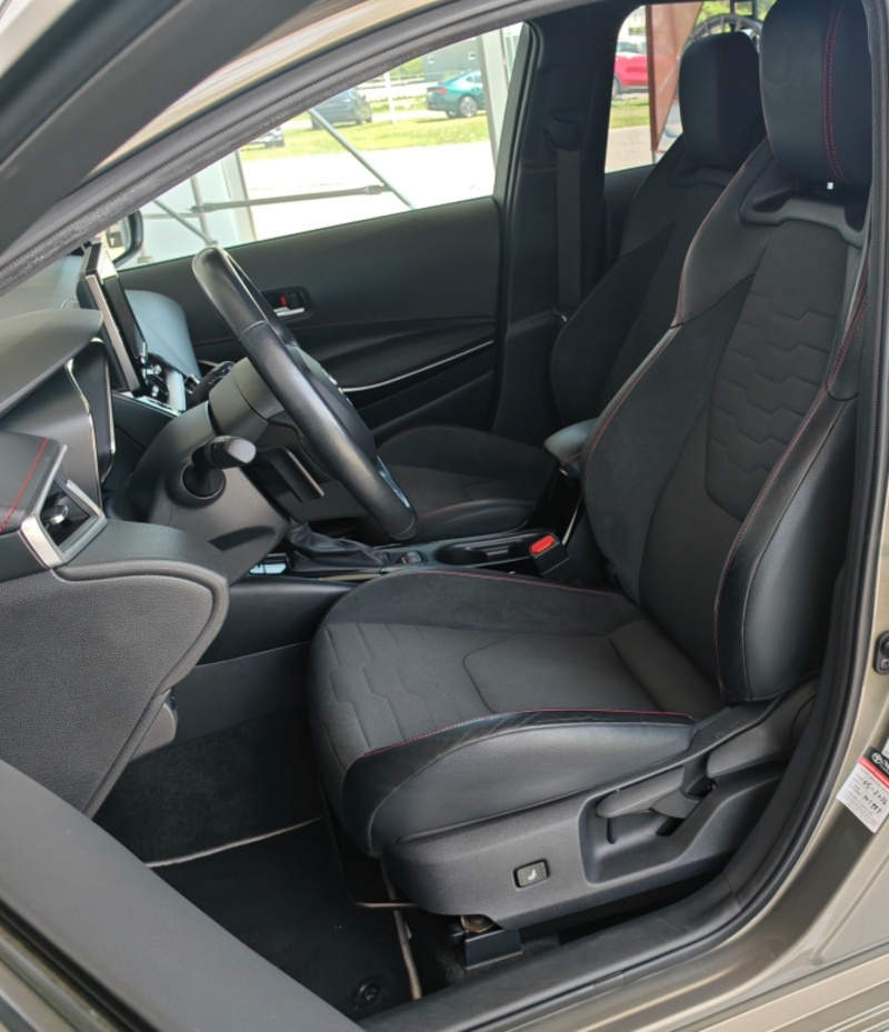 Toyota Corolla Combi TS 2.0 Hybrid Dynamic Force e-CVT Execu - 13