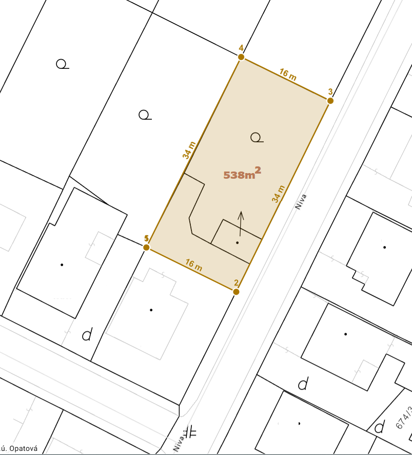 Tehlový rodinný dom v pôvodnom stave - Trenčín / Opatová - 13