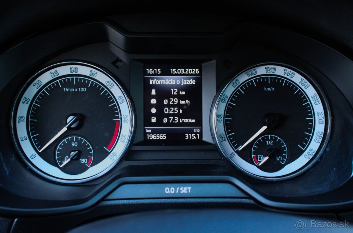 Škoda Octavia Combi 2.0 TDI Team DSG - 13