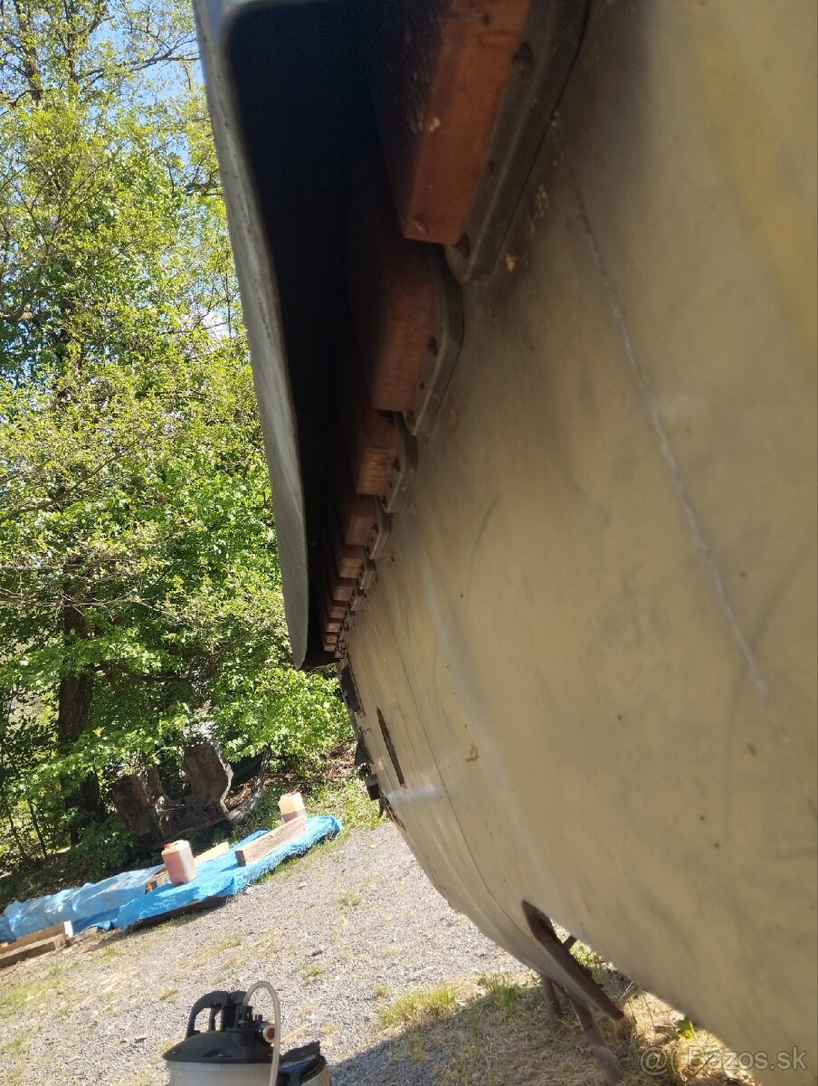 UaZ 452 karoséria - 13