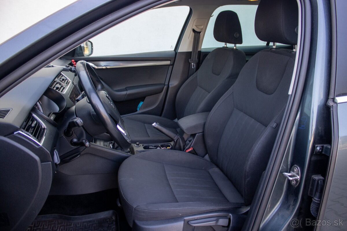 Škoda Octavia Combi - 13