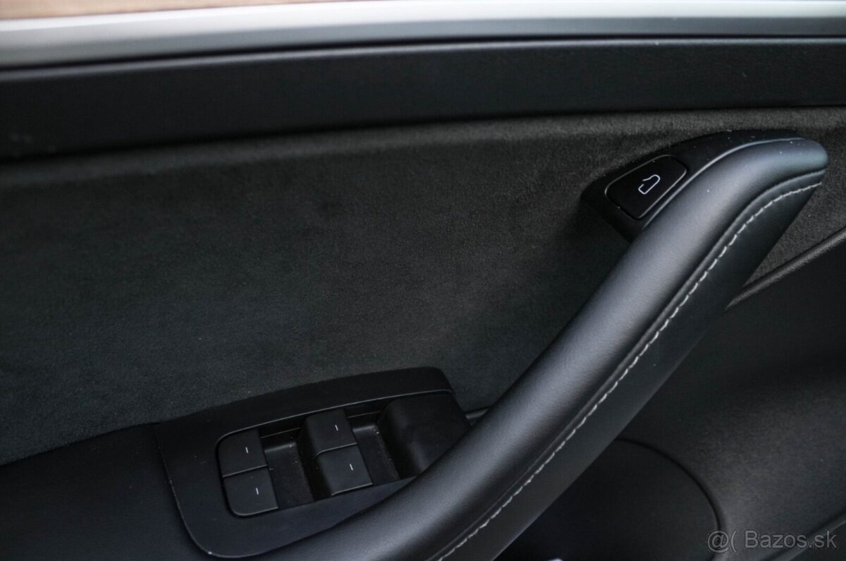 Tesla Model 3 Performance 82kWh AWD - 13