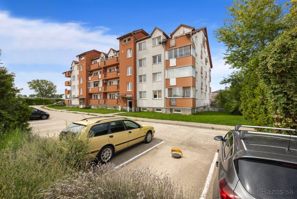 Podkrovný 1-izb. byt 48m2 s parkovacím miestom v Hamuliakove - 13